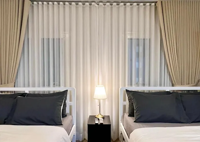 Casa Haraya Urban - Walking Distance To Naia Terminal 3 Newport With 500mbps Wifi And Free Netflix Access Aparthotel 4*